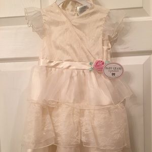 Gorgeous brand new W tag 5T satin lace ivory dress
